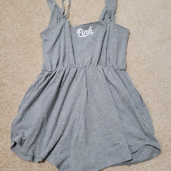 Pink romper - Picture 3 of 3